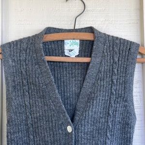 Vintage Wool Vest 🐞